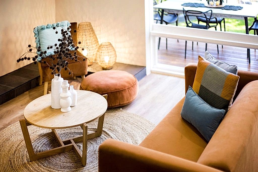 lounge room sofa and coffee table